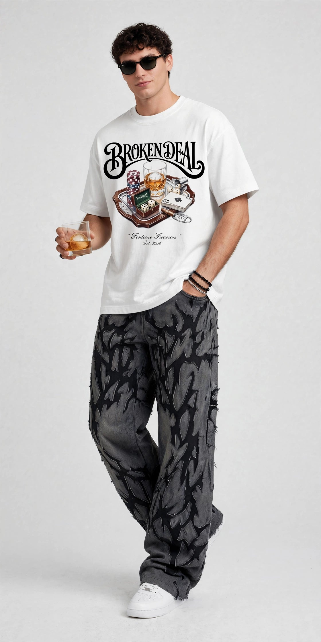BROKEN DEAL WHITE OVERSIZED T-SHIRT